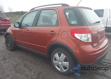 2013 Suzuki Sx4 Premium z USA, uszkodzony, nr VIN JS2YB5A30D6100191